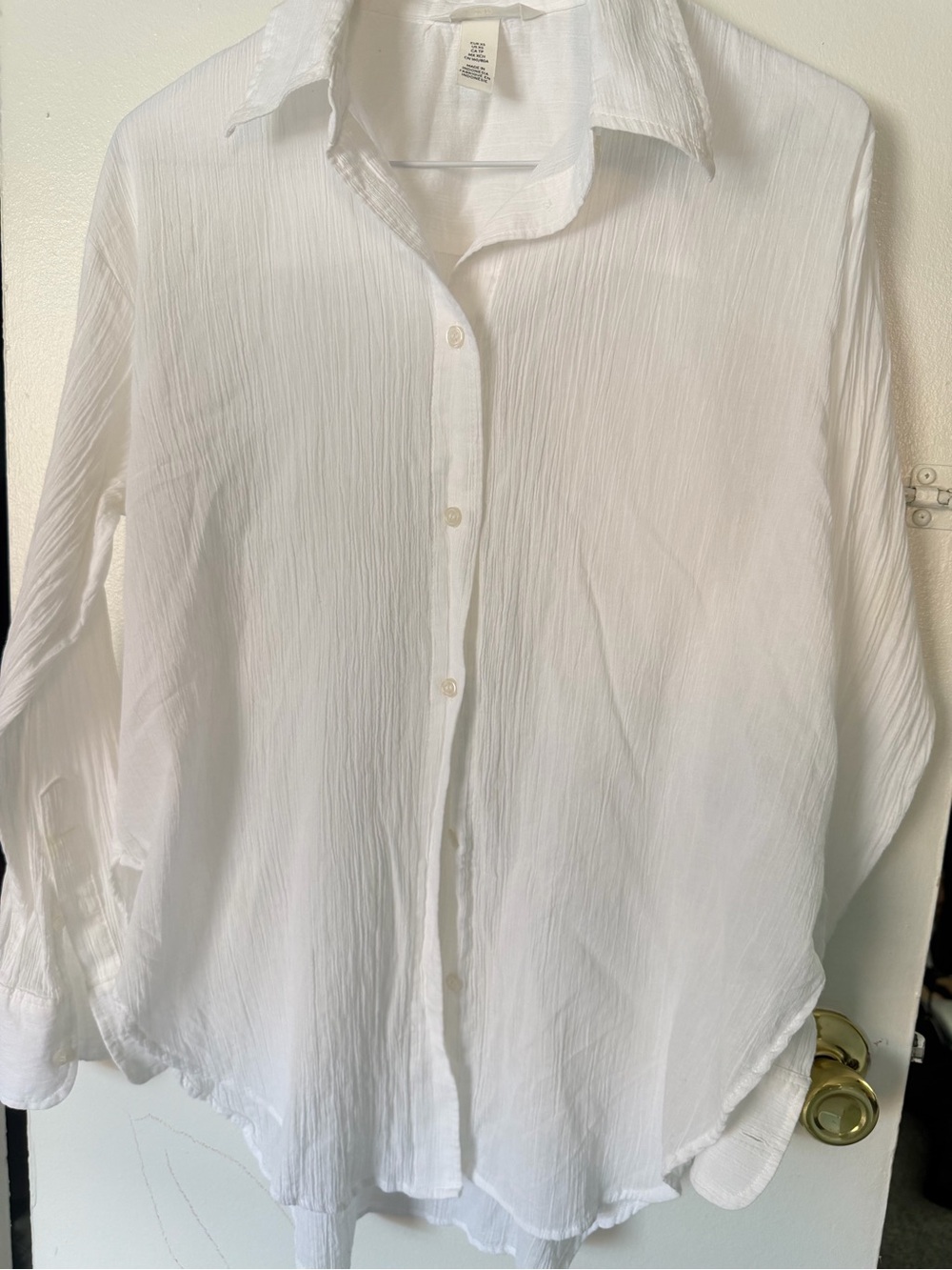 H&M White Lightweight Button Front Shirt